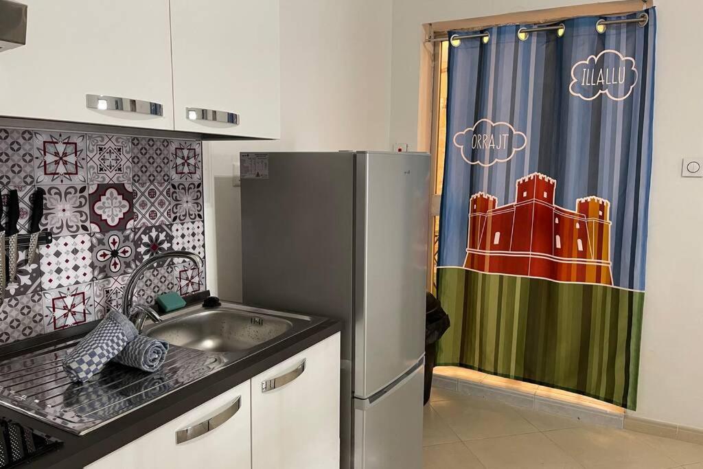 2 Bed Apt In Heart Of St Julians - 5Min From Seafront Saint Julian's Eksteriør billede